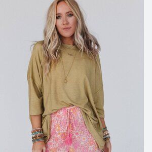 Sunday Stroll Oversized Top NWT